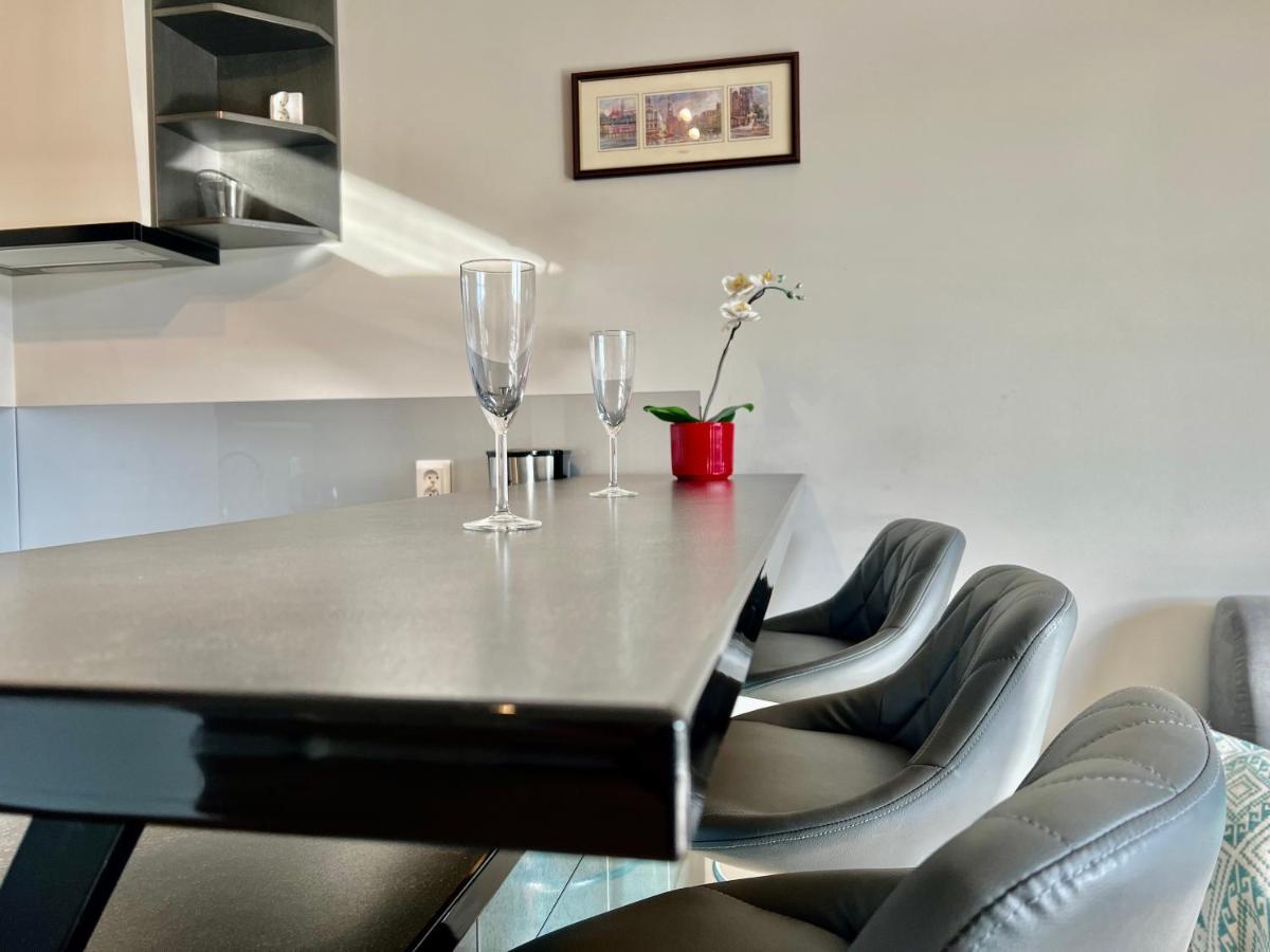 Apartamenty Garnizon Q4Apartments 그단스크 외부 사진